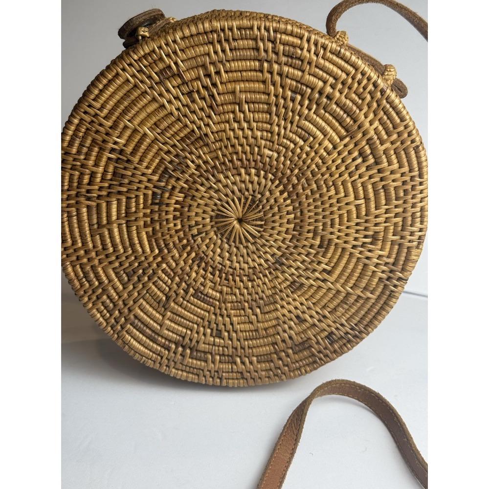 Round Woven Basket Crossbody Lined Hinged Purse Snap Closure Strap Boho Hippie - Picture 2 of 16
